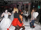 Бумажное шоу фото Хэллоуин клуб Pacha Moscow